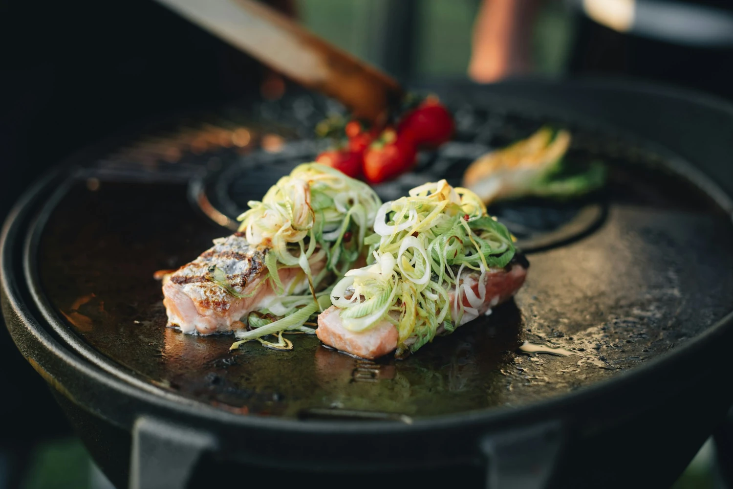 IGNIUM Taran Holzkohle Grill Celtic – Bild 13